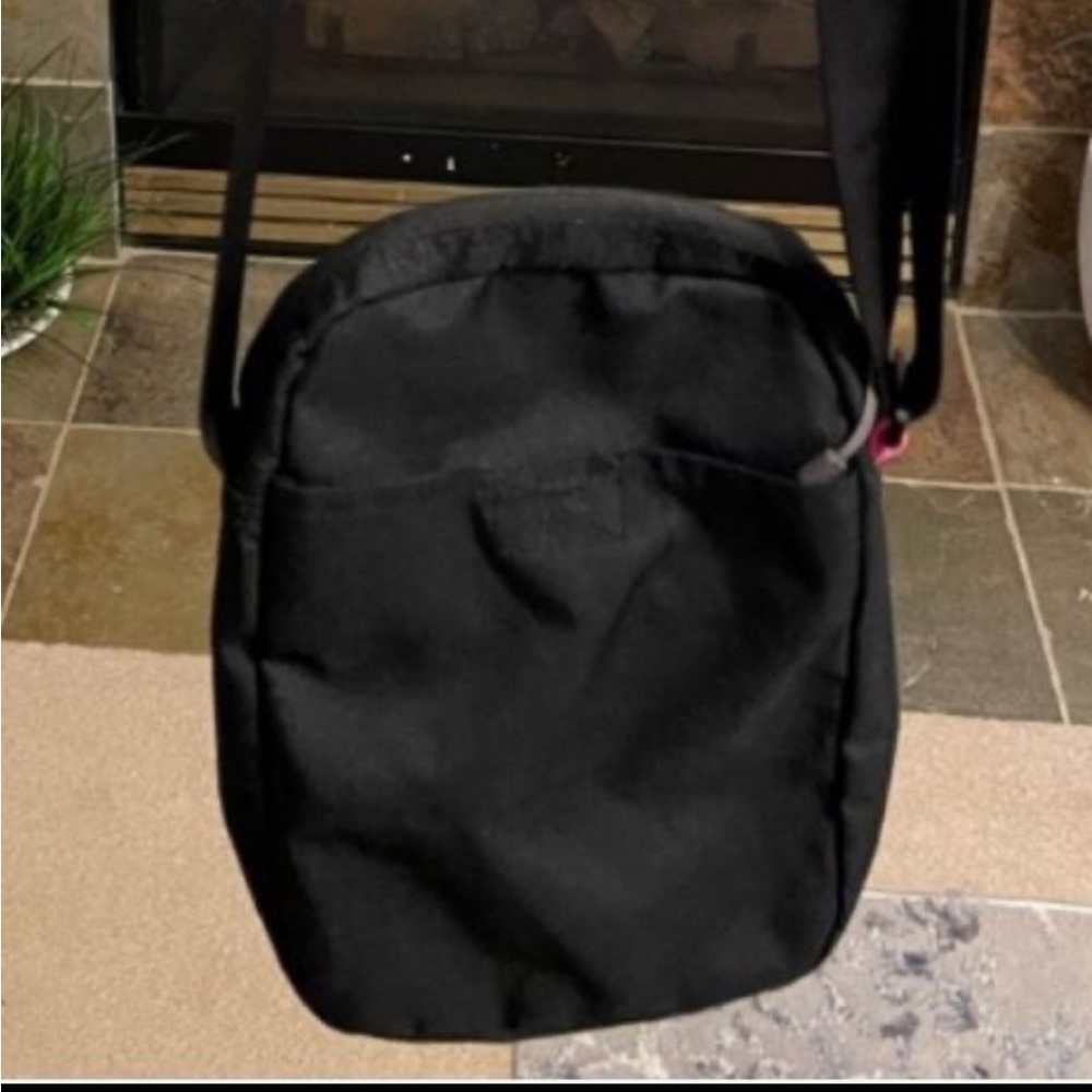 NIKE Crossbody - Picture 4 of 4